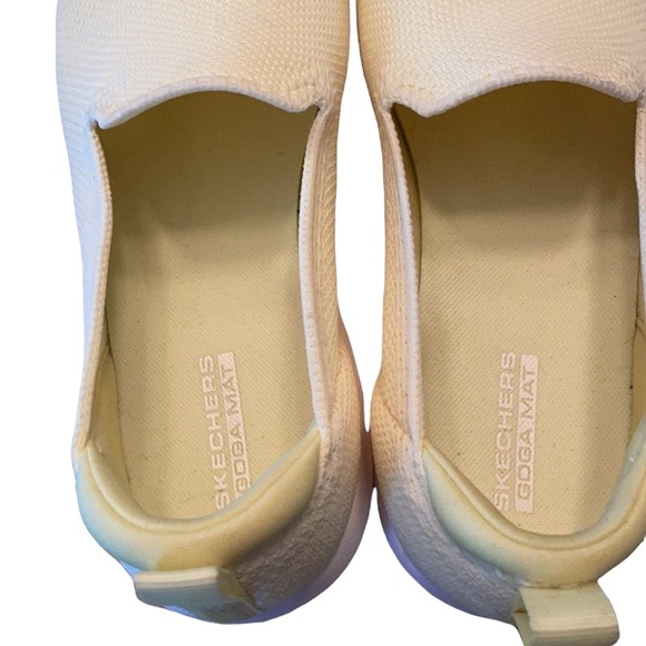 Butter Yellow Skechers GoWalk Goga Mesh Slip On Sneaker Size 7 Like New - Picture 6 of 8
